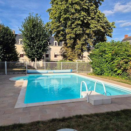 Gites Aubelle - La Maison Aubelle Montreuil-Bellay Buitenkant foto